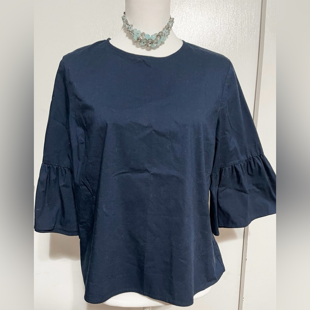 Like new Marled pleated Bell sleeve blouse Navy blue and size M